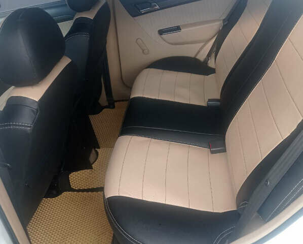 Шевроле Авео, об'ємом двигуна 1.6 л та пробігом 221 тис. км за 4200 $, фото 7 на Automoto.ua