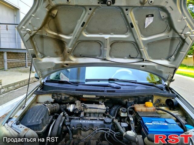 Шевроле Авео, об'ємом двигуна 1.5 л та пробігом 300 тис. км за 4000 $, фото 6 на Automoto.ua