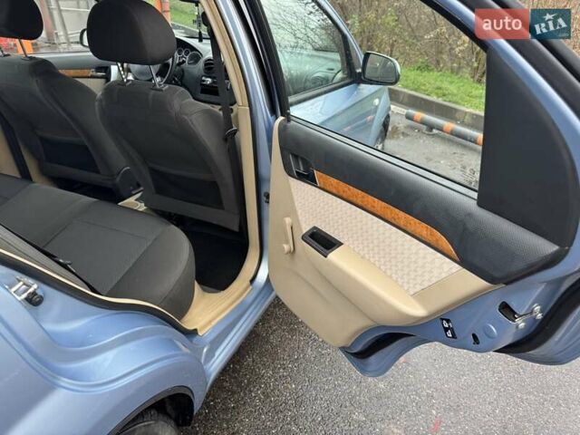 Шевроле Авео, об'ємом двигуна 1.6 л та пробігом 108 тис. км за 4900 $, фото 14 на Automoto.ua