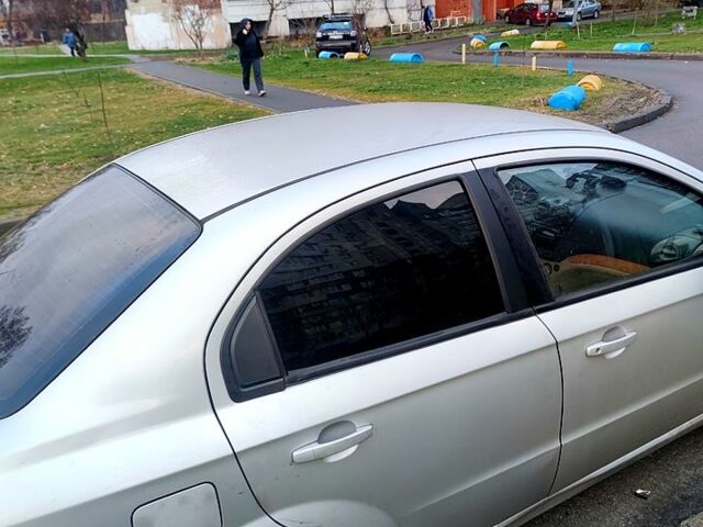 Шевроле Авео, объемом двигателя 1.6 л и пробегом 270 тыс. км за 3500 $, фото 5 на Automoto.ua