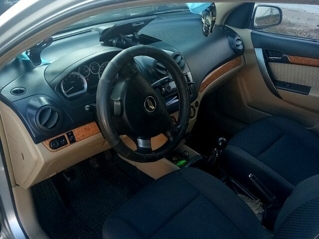 Шевроле Авео, объемом двигателя 1.6 л и пробегом 114 тыс. км за 3500 $, фото 2 на Automoto.ua