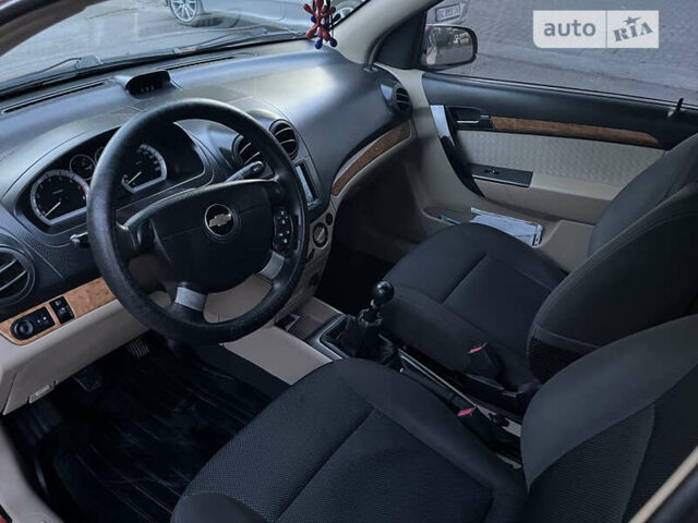 Шевроле Авео, объемом двигателя 0 л и пробегом 300 тыс. км за 4200 $, фото 5 на Automoto.ua