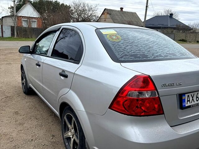 Шевроле Авео, объемом двигателя 15 л и пробегом 156 тыс. км за 4300 $, фото 1 на Automoto.ua