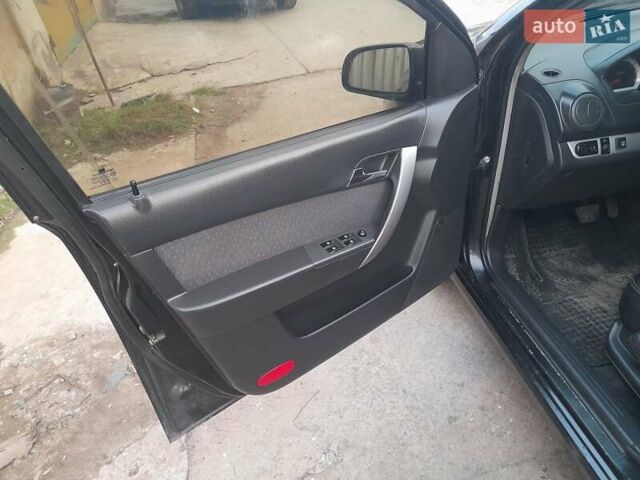 Шевроле Авео, объемом двигателя 1.5 л и пробегом 250 тыс. км за 3500 $, фото 5 на Automoto.ua