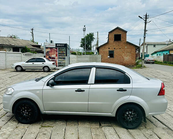 Шевроле Авео, объемом двигателя 1.5 л и пробегом 170 тыс. км за 5500 $, фото 4 на Automoto.ua