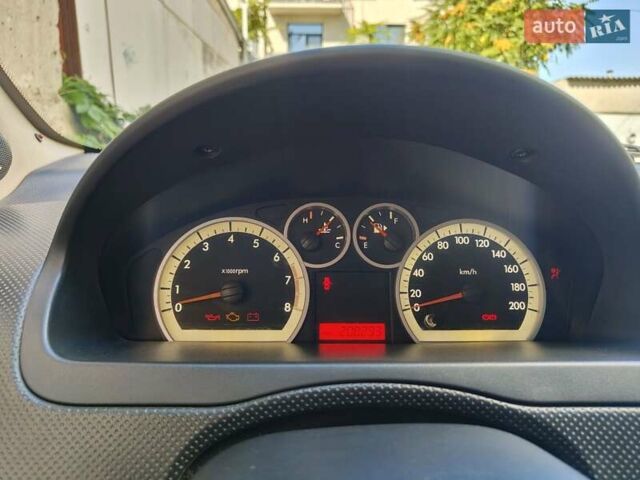 Шевроле Авео, объемом двигателя 1.6 л и пробегом 208 тыс. км за 4000 $, фото 3 на Automoto.ua