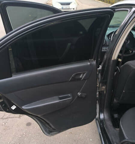 Шевроле Авео, объемом двигателя 1.5 л и пробегом 530 тыс. км за 2500 $, фото 5 на Automoto.ua