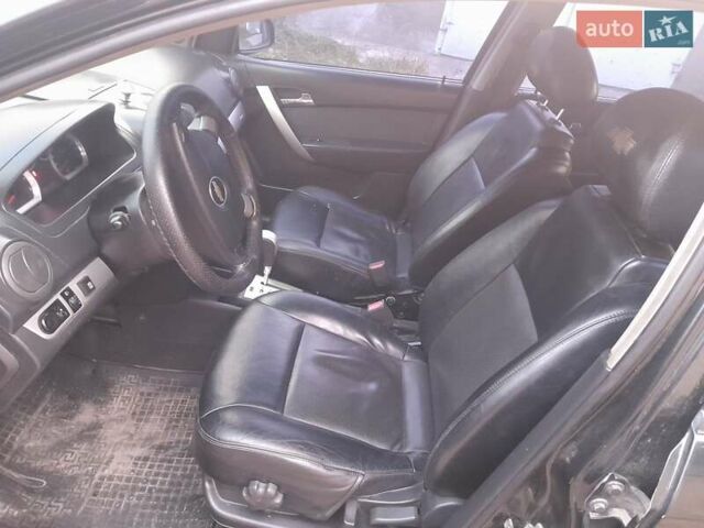 Шевроле Авео, объемом двигателя 1.5 л и пробегом 250 тыс. км за 3500 $, фото 6 на Automoto.ua