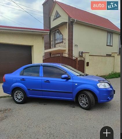 Шевроле Авео, объемом двигателя 1.5 л и пробегом 180 тыс. км за 3800 $, фото 2 на Automoto.ua