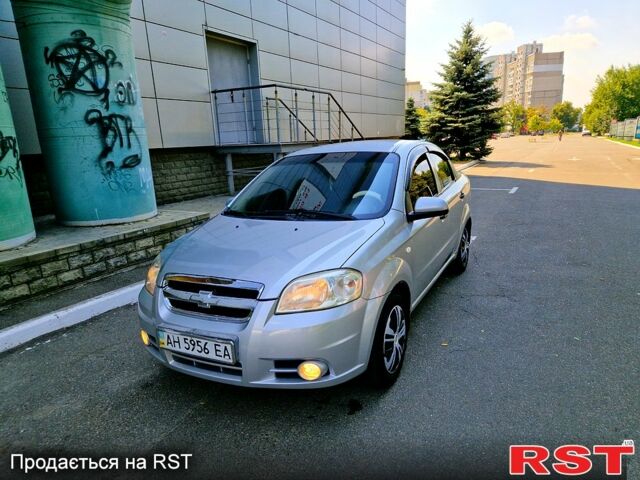 Шевроле Авео, об'ємом двигуна 1.5 л та пробігом 300 тис. км за 4000 $, фото 5 на Automoto.ua