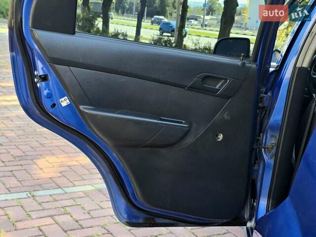 Шевроле Авео, об'ємом двигуна 1.5 л та пробігом 200 тис. км за 3300 $, фото 16 на Automoto.ua