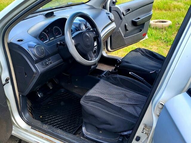 Шевроле Авео, объемом двигателя 1.5 л и пробегом 238 тыс. км за 2450 $, фото 5 на Automoto.ua