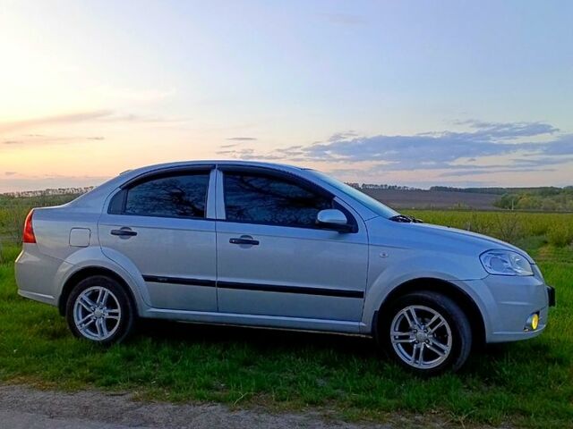 Шевроле Авео, об'ємом двигуна 1.5 л та пробігом 290 тис. км за 4800 $, фото 1 на Automoto.ua