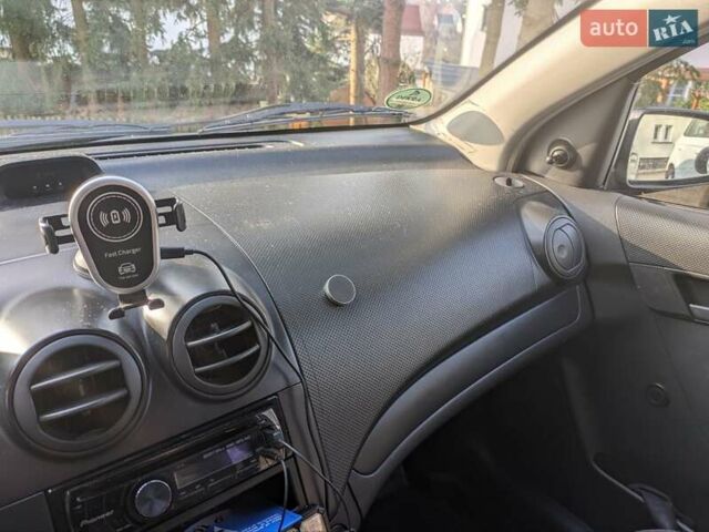 Шевроле Авео, объемом двигателя 1.5 л и пробегом 62 тыс. км за 4800 $, фото 4 на Automoto.ua