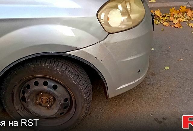 Шевроле Авео, объемом двигателя 1.5 л и пробегом 295 тыс. км за 3000 $, фото 1 на Automoto.ua