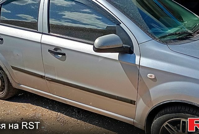 Шевроле Авео 2011 в Харькове на Automoto.ua Шевроле Авео, объемом двигателя 1.5 л и пробегом 0 тыс. км за 2500 $, фото 4 на Automoto.ua