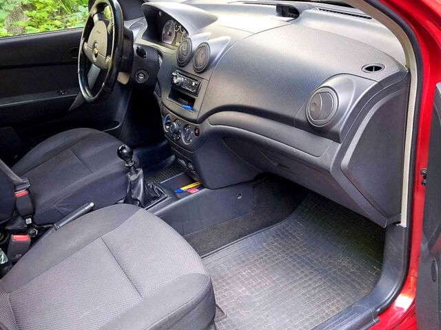 Шевроле Авео, об'ємом двигуна 1.5 л та пробігом 180 тис. км за 5200 $, фото 3 на Automoto.ua