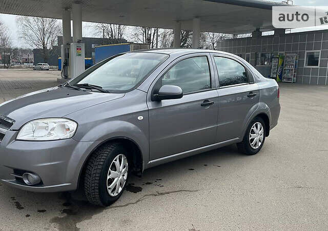 Шевроле Авео, об'ємом двигуна 1.5 л та пробігом 240 тис. км за 4000 $, фото 1 на Automoto.ua