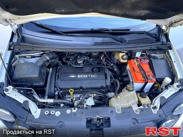 Шевроле Авео, объемом двигателя 1.6 л и пробегом 180 тыс. км за 6000 $, фото 7 на Automoto.ua