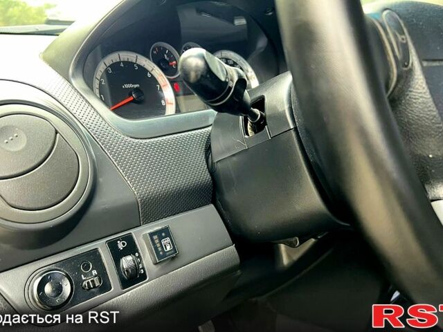 Шевроле Авео, об'ємом двигуна 1.5 л та пробігом 150 тис. км за 5000 $, фото 9 на Automoto.ua