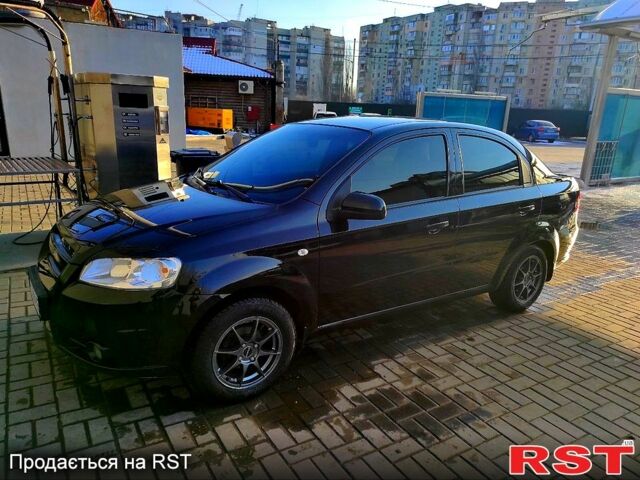 Шевроле Авео, объемом двигателя 15 л и пробегом 176 тыс. км за 4500 $, фото 1 на Automoto.ua