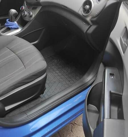 Шевроле Авео, объемом двигателя 1.4 л и пробегом 265 тыс. км за 5700 $, фото 5 на Automoto.ua