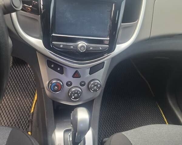 Шевроле Авео, объемом двигателя 1.4 л и пробегом 72 тыс. км за 9500 $, фото 2 на Automoto.ua