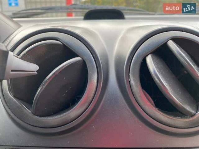 Желтый Шевроле Авео, объемом двигателя 1.2 л и пробегом 188 тыс. км за 3950 $, фото 28 на Automoto.ua