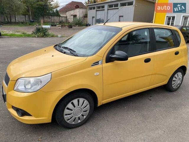 Желтый Шевроле Авео, объемом двигателя 1.2 л и пробегом 188 тыс. км за 3950 $, фото 7 на Automoto.ua
