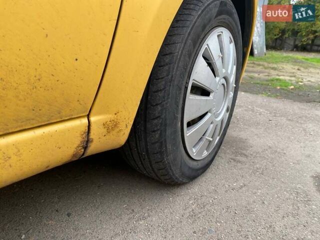 Желтый Шевроле Авео, объемом двигателя 1.2 л и пробегом 188 тыс. км за 3950 $, фото 42 на Automoto.ua