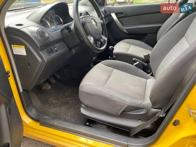 Желтый Шевроле Авео, объемом двигателя 1.2 л и пробегом 188 тыс. км за 3950 $, фото 29 на Automoto.ua