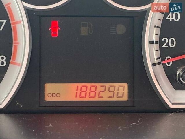Желтый Шевроле Авео, объемом двигателя 1.2 л и пробегом 188 тыс. км за 3950 $, фото 20 на Automoto.ua