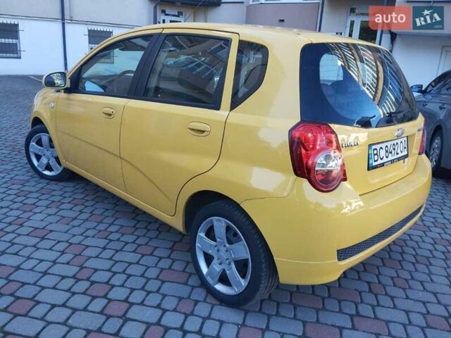Желтый Шевроле Авео, объемом двигателя 1.21 л и пробегом 145 тыс. км за 4250 $, фото 7 на Automoto.ua