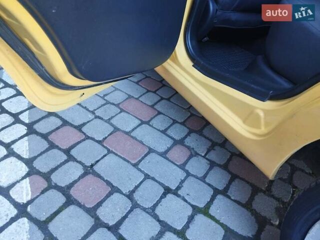 Желтый Шевроле Авео, объемом двигателя 1.21 л и пробегом 145 тыс. км за 4250 $, фото 17 на Automoto.ua