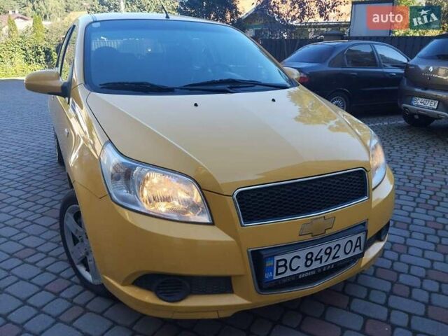 Желтый Шевроле Авео, объемом двигателя 1.21 л и пробегом 145 тыс. км за 4250 $, фото 12 на Automoto.ua