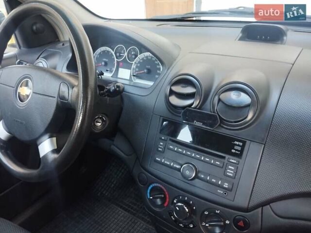 Желтый Шевроле Авео, объемом двигателя 1.21 л и пробегом 145 тыс. км за 4250 $, фото 24 на Automoto.ua