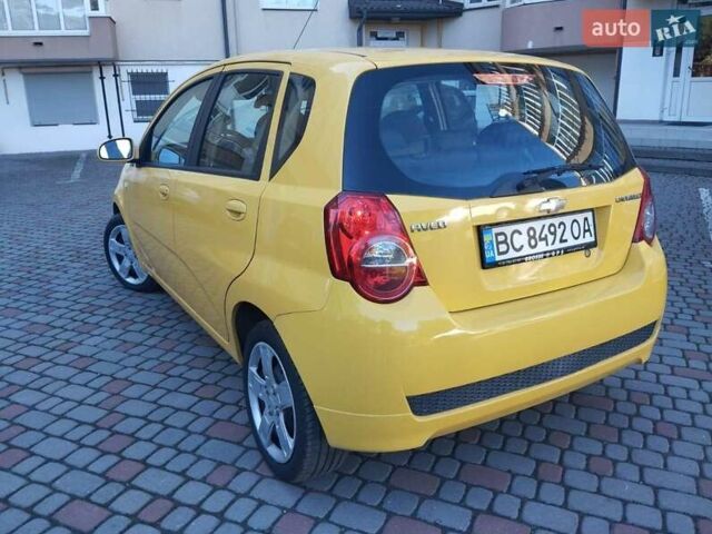 Желтый Шевроле Авео, объемом двигателя 1.21 л и пробегом 145 тыс. км за 4250 $, фото 12 на Automoto.ua