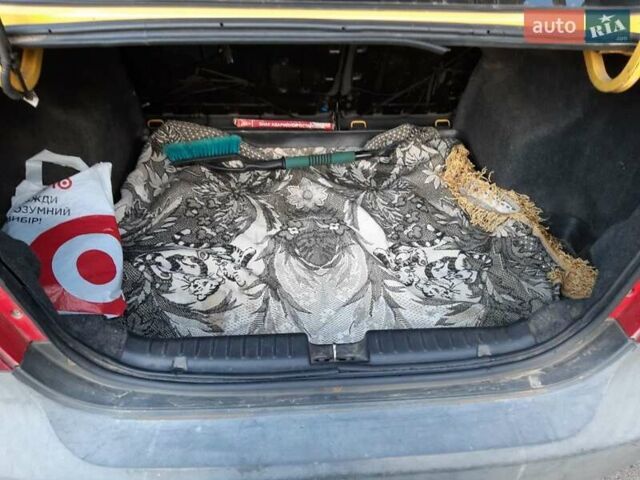 Желтый Шевроле Авео, объемом двигателя 1.5 л и пробегом 243 тыс. км за 2100 $, фото 9 на Automoto.ua