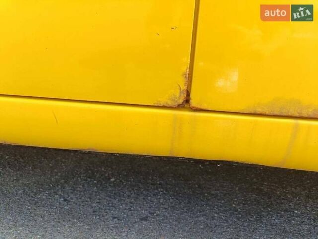 Жовтий Шевроле Авео, об'ємом двигуна 1.5 л та пробігом 200 тис. км за 1700 $, фото 4 на Automoto.ua