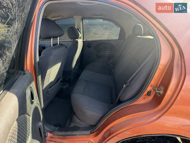 Жовтий Шевроле Авео, об'ємом двигуна 1.5 л та пробігом 179 тис. км за 1250 $, фото 16 на Automoto.ua