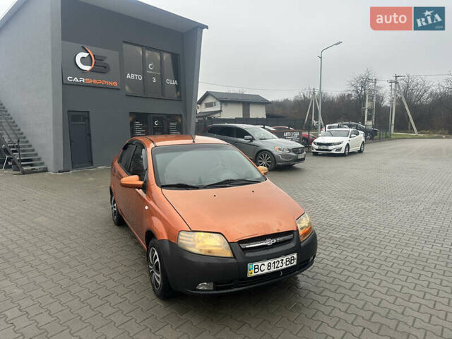 Желтый Шевроле Авео, объемом двигателя 1.5 л и пробегом 206 тыс. км за 1790 $, фото 17 на Automoto.ua