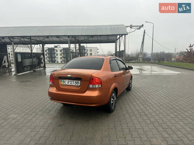 Желтый Шевроле Авео, объемом двигателя 1.5 л и пробегом 206 тыс. км за 1790 $, фото 13 на Automoto.ua