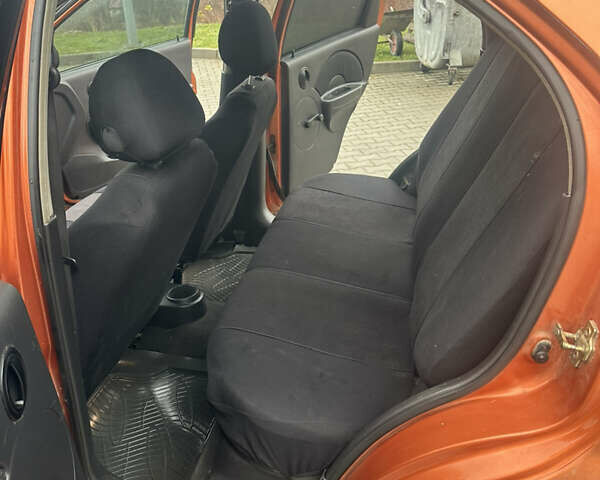 Желтый Шевроле Авео, объемом двигателя 1.5 л и пробегом 206 тыс. км за 1790 $, фото 20 на Automoto.ua