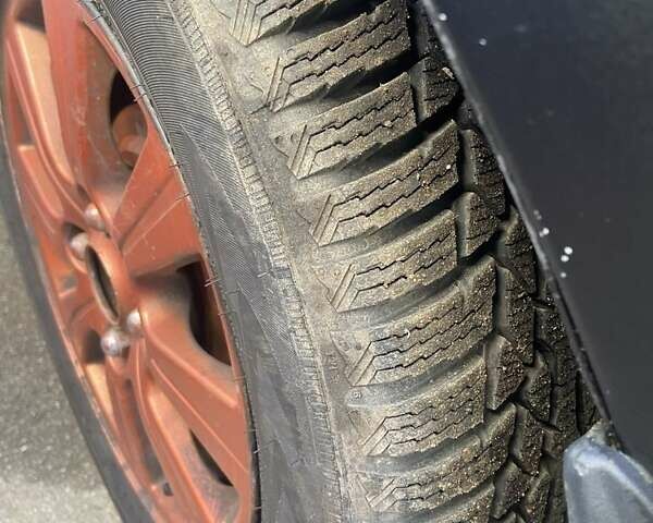 Желтый Шевроле Авео, объемом двигателя 1.5 л и пробегом 300 тыс. км за 3000 $, фото 3 на Automoto.ua