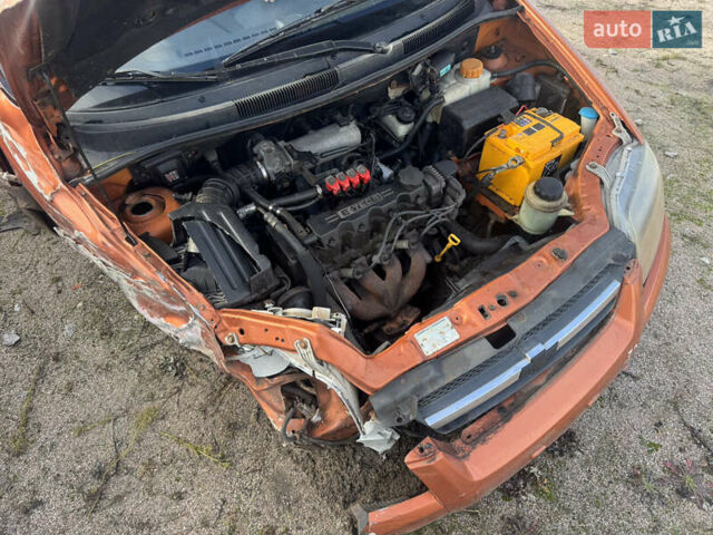 Жовтий Шевроле Авео, об'ємом двигуна 1.5 л та пробігом 179 тис. км за 1250 $, фото 9 на Automoto.ua