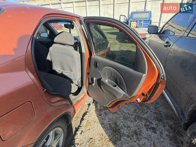 Жовтий Шевроле Авео, об'ємом двигуна 1.5 л та пробігом 179 тис. км за 1250 $, фото 21 на Automoto.ua