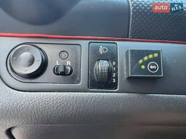 Желтый Шевроле Авео, объемом двигателя 1.5 л и пробегом 118 тыс. км за 4100 $, фото 27 на Automoto.ua