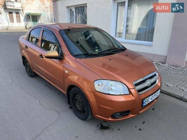 Желтый Шевроле Авео, объемом двигателя 1.5 л и пробегом 118 тыс. км за 4100 $, фото 4 на Automoto.ua