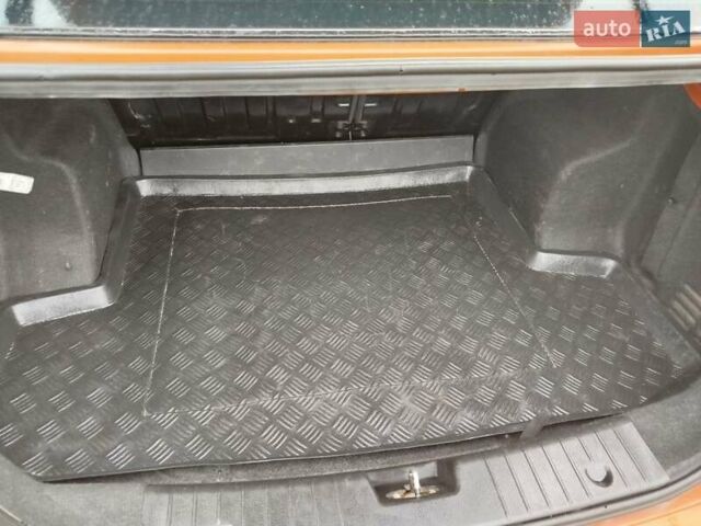 Жовтий Шевроле Авео, об'ємом двигуна 1.5 л та пробігом 106 тис. км за 4550 $, фото 6 на Automoto.ua