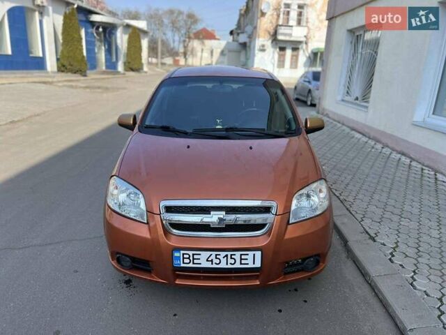 Желтый Шевроле Авео, объемом двигателя 1.5 л и пробегом 118 тыс. км за 4100 $, фото 1 на Automoto.ua
